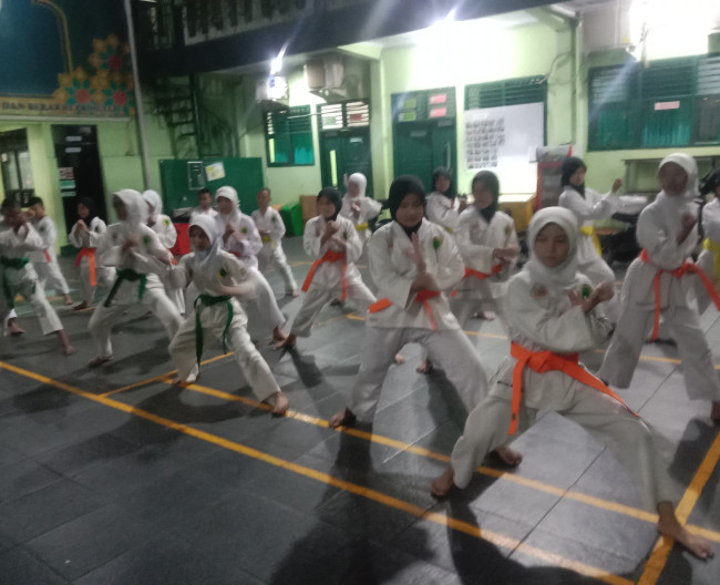 Ekstrakurikuler Silat